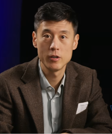 Thumbnail for the AI in Drug Discovery social video featuring an expert speaker.
